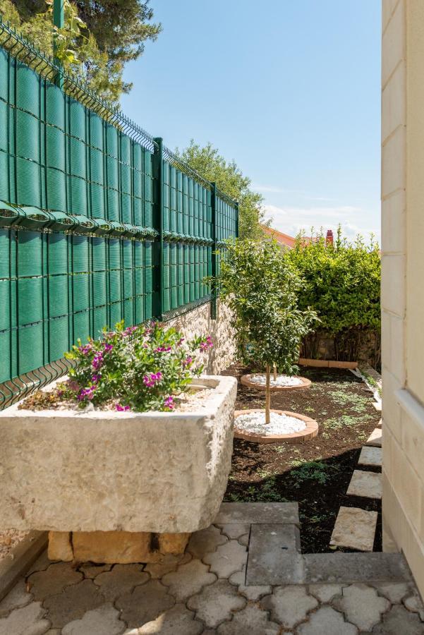 Villa Lille Trogir Exteriör bild