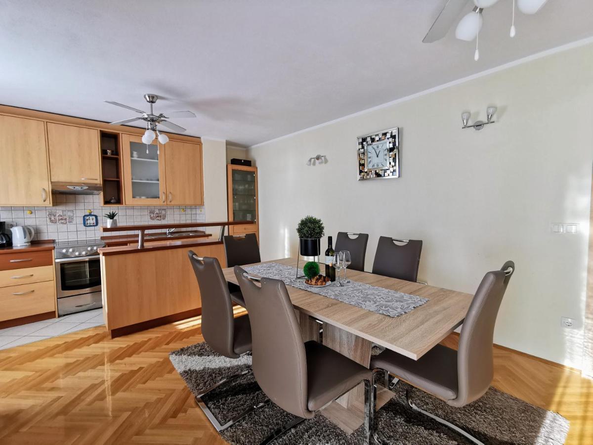 Villa Lille Trogir Exteriör bild
