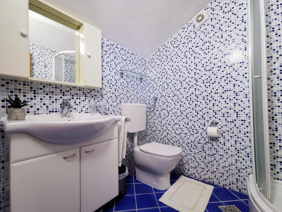 Villa Lille Trogir Exteriör bild